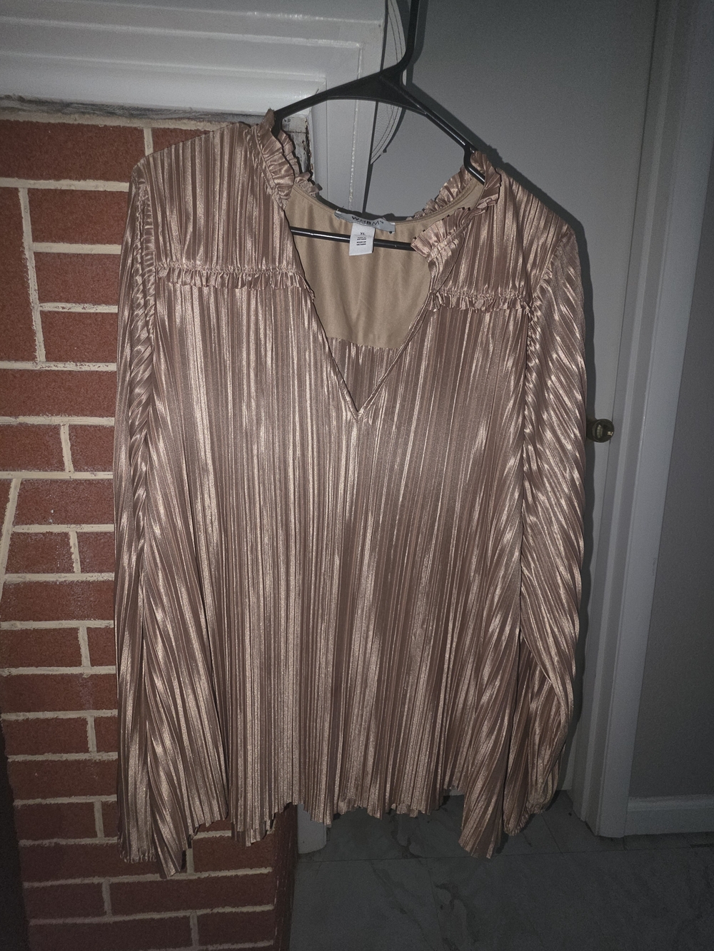 White House Black Market Metallic Pleated V-Neck Long Sleeve Top - Rose